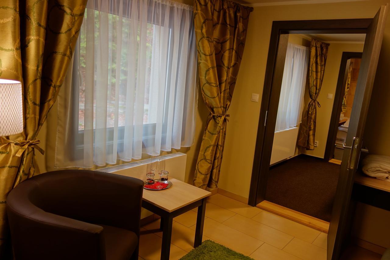Resort Nova Polana Dolní Lomná Buitenkant foto